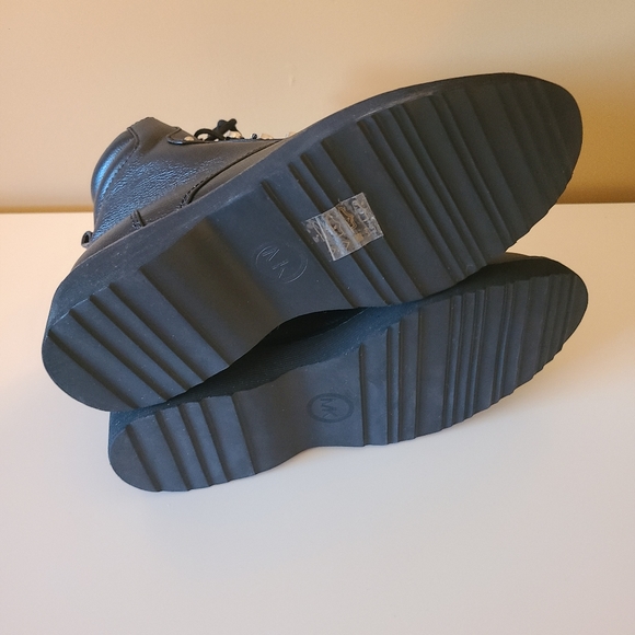 Michael Kors All Black Leather Combat boots 8.5 - Picture 5 of 5